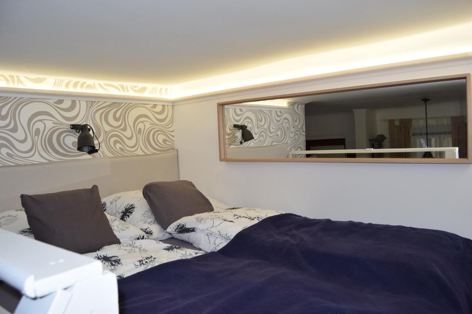 Castlehill Apartman The Perfect Blend Of Urban Living And Sightseeing Convenience Budapest Bagian luar foto